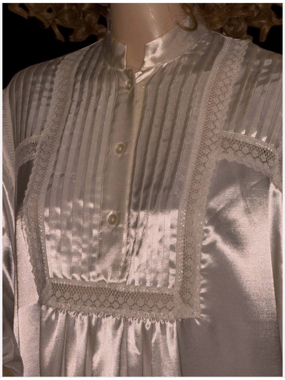 Vintage Ilise Stevens Nightgown White Satin Flannel Lined Lace Billow Sleeves L - Picture 4 of 8